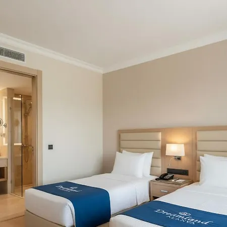 Dreamland & Aparthotel 5*