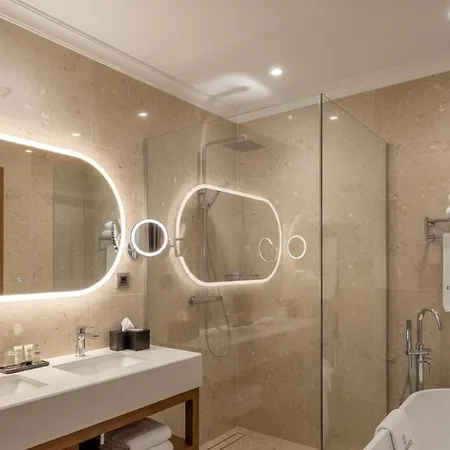 Dreamland & Aparthotel 5*