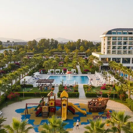 Dreamland & מלון דירות 5*